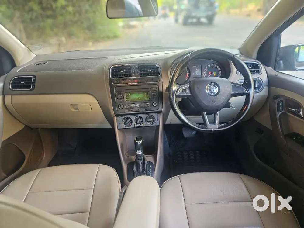 Skoda Rapid 1.6 Ambition 2015