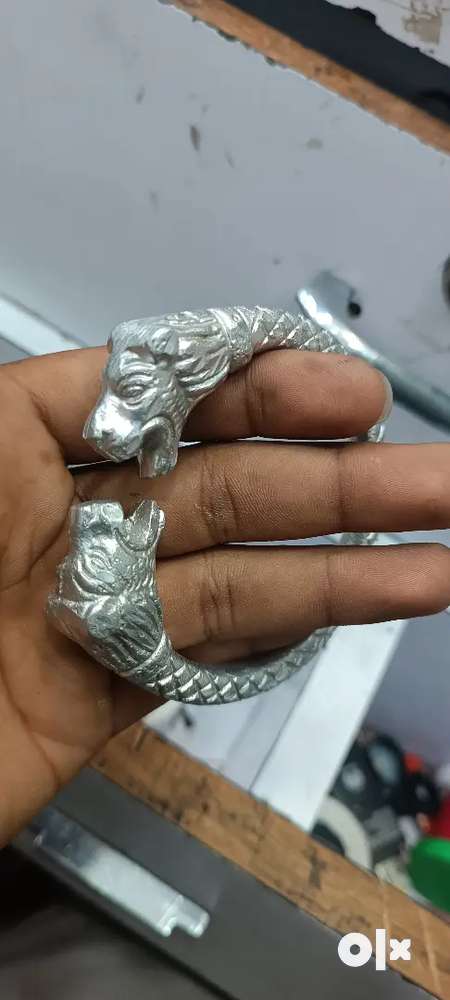 Silver on sale shermukhi kada