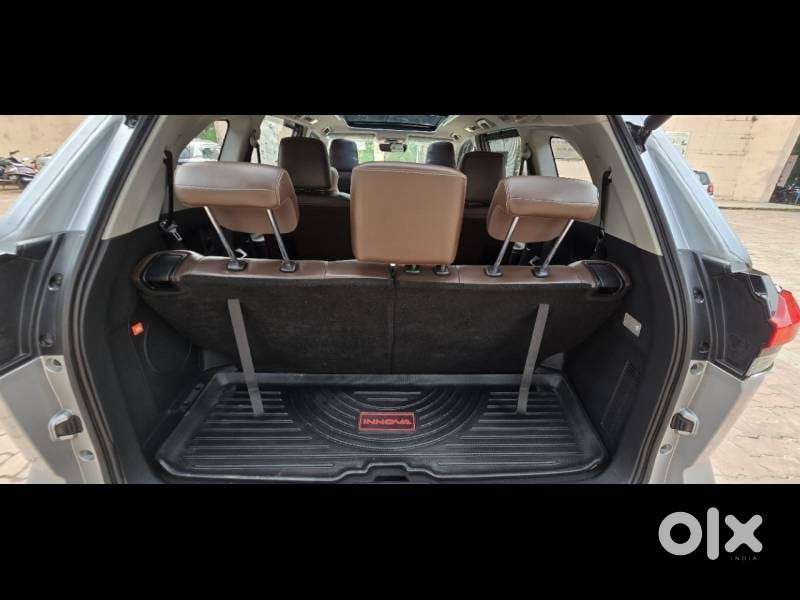 Toyota Innova Hycross 2.0 Zx (o) Hybrid 7 Str, 2024, Petrol