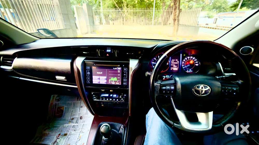 Toyota Fortuner [2021-ongoing] 2.8 2wd Diesel Mt, 2020, Diesel