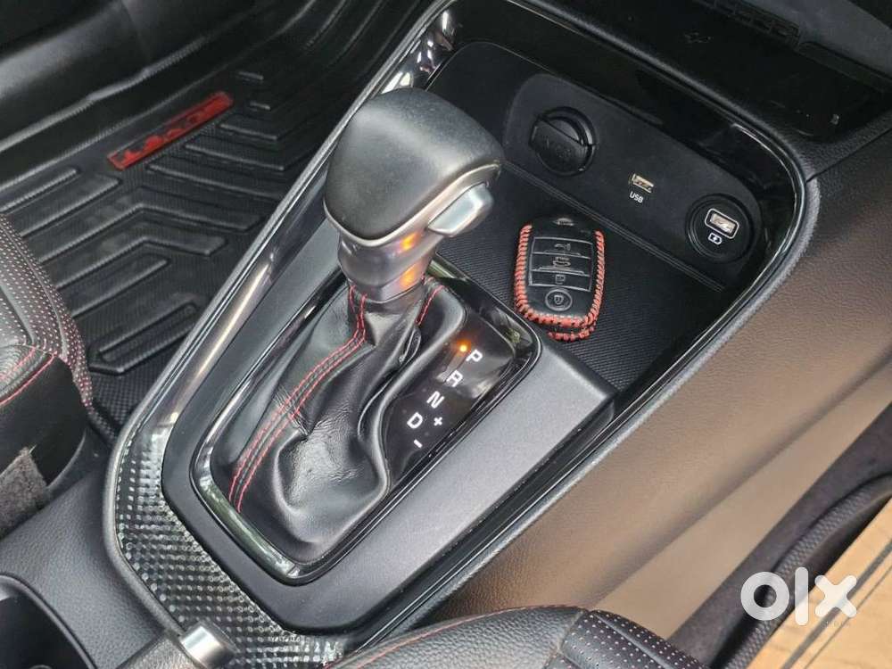 Kia Sonet Gtx Plus Dct, 2021, Petrol