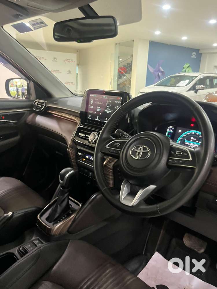 Toyota Urban Cruiser Hyryder 1.5 V Neo Drive At, 2024, Petrol