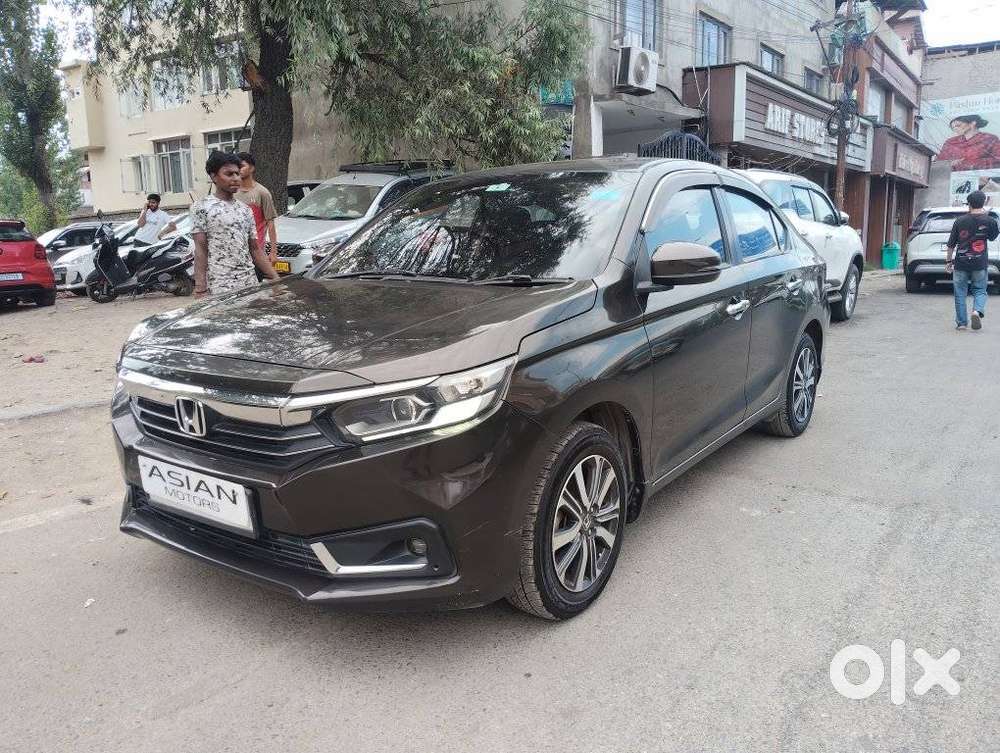 Honda Amaze 2nd Gen Vx, 2023, Petrol
