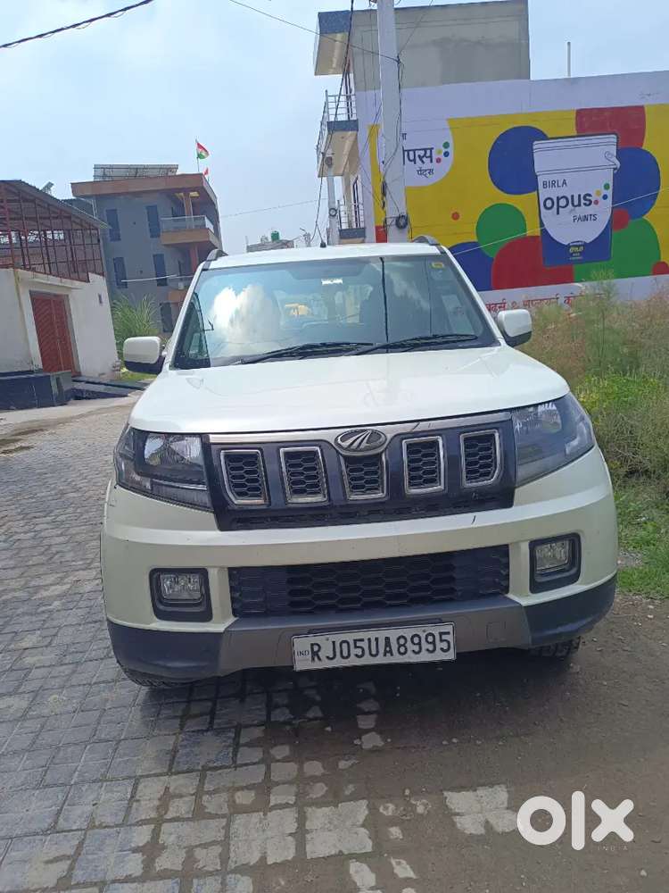 Mahindra Tuv 300 2019 Model T10 Dual Tone (o) Top Model Bs4 Engine