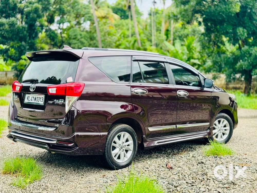 Toyota Innova Crysta 2.4 V, 2017, Diesel