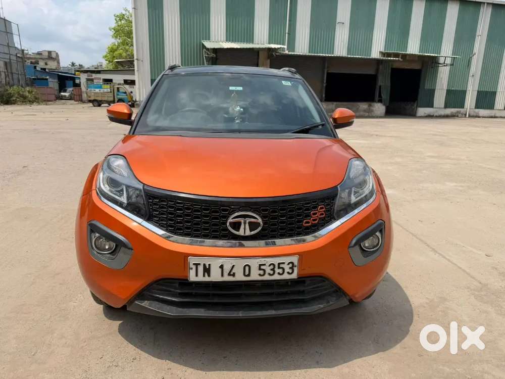 Tata Nexon 2018 - Diesel Automatic