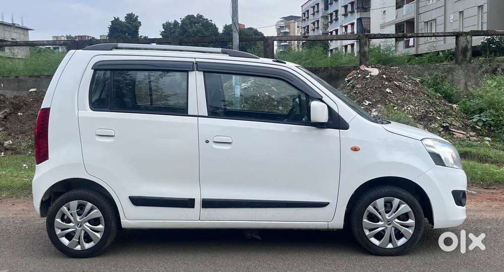 Maruti Suzuki Wagon R Amt Vxi, 2016, Petrol