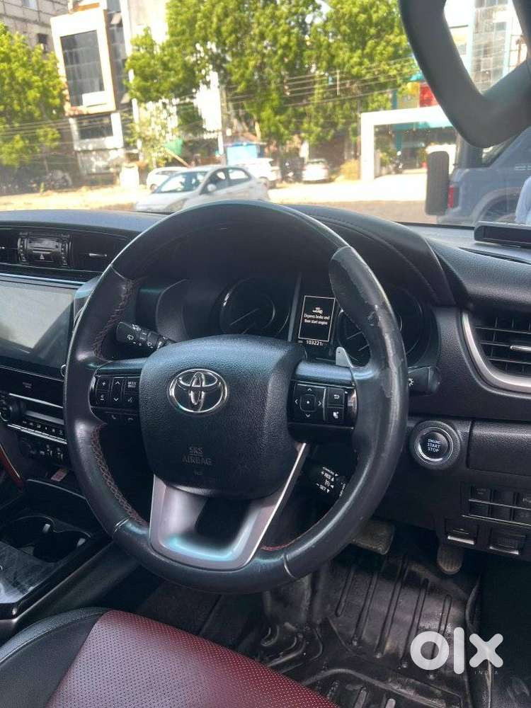 Toyota Fortuner Legender 4x2 At 2.8, 2022, Diesel