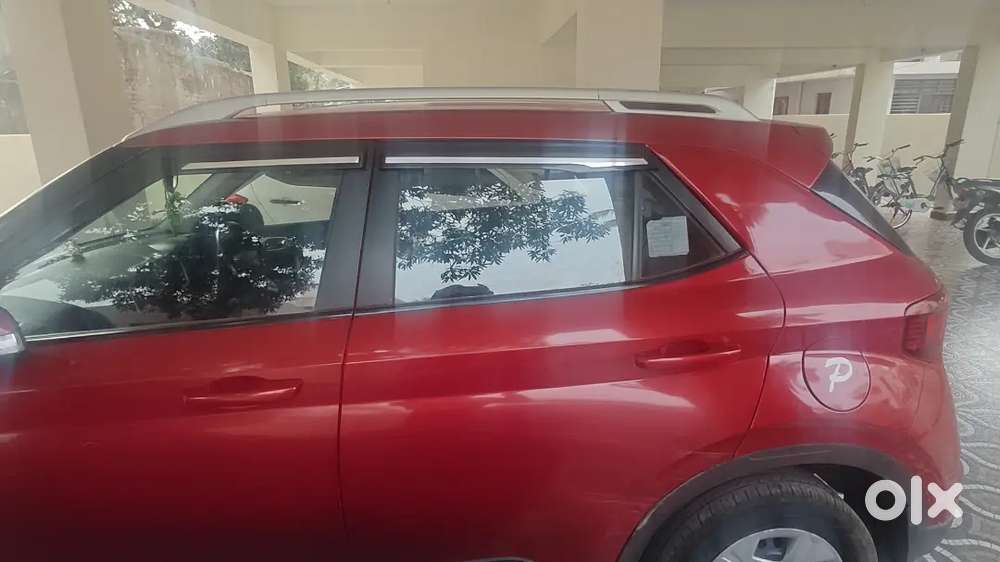 Hyundai Venue 2020 Petrol 66000 Km Driven