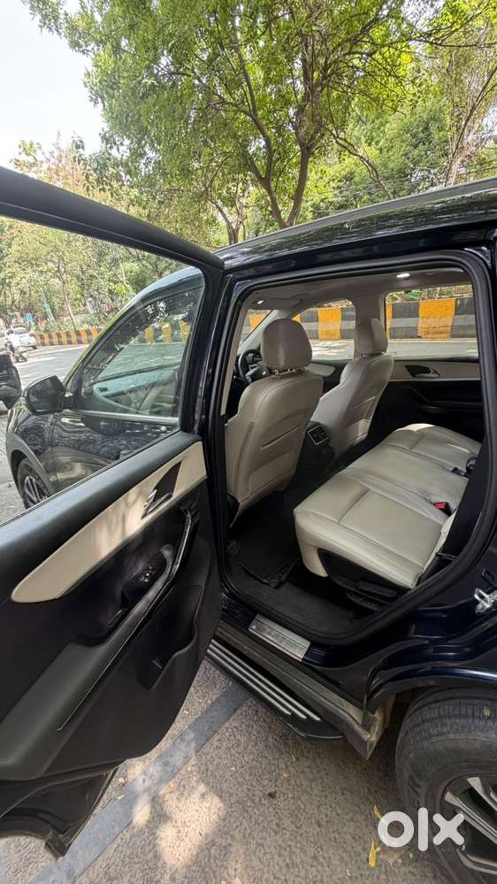 Mahindra Xuv700 Ax7 Luxury Pack Awd, 2022, Diesel