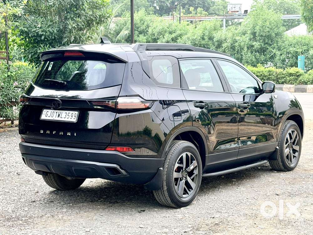 Tata Safari 2.0 Kryotec Xza Plus (o) Red Dark Edition, 2023, Diesel