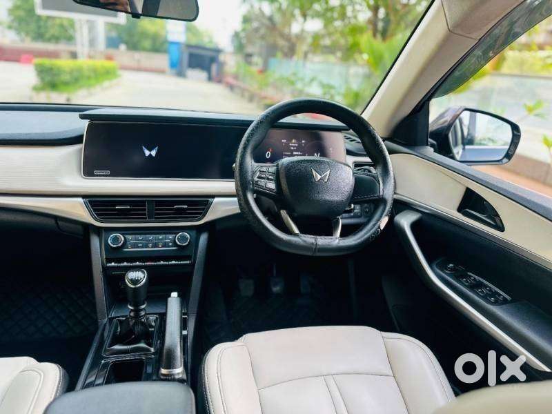 Mahindra Xuv700 2.2 Ax 3 Diesel Mt 7 Str, 2022, Diesel
