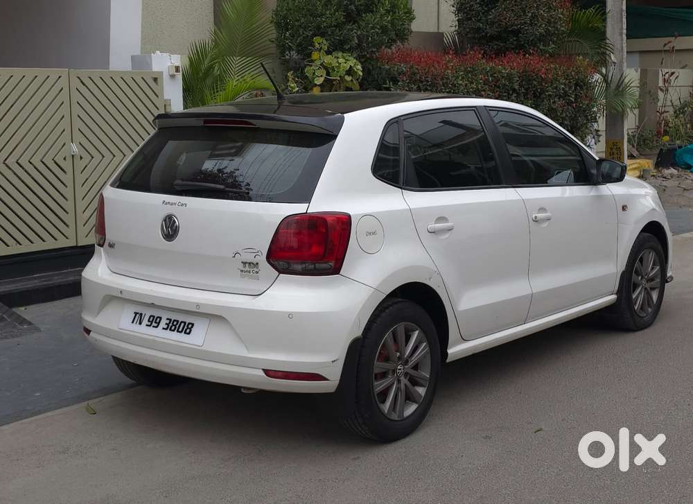 Volkswagen Polo Petrol Highline 1.6l, 2014