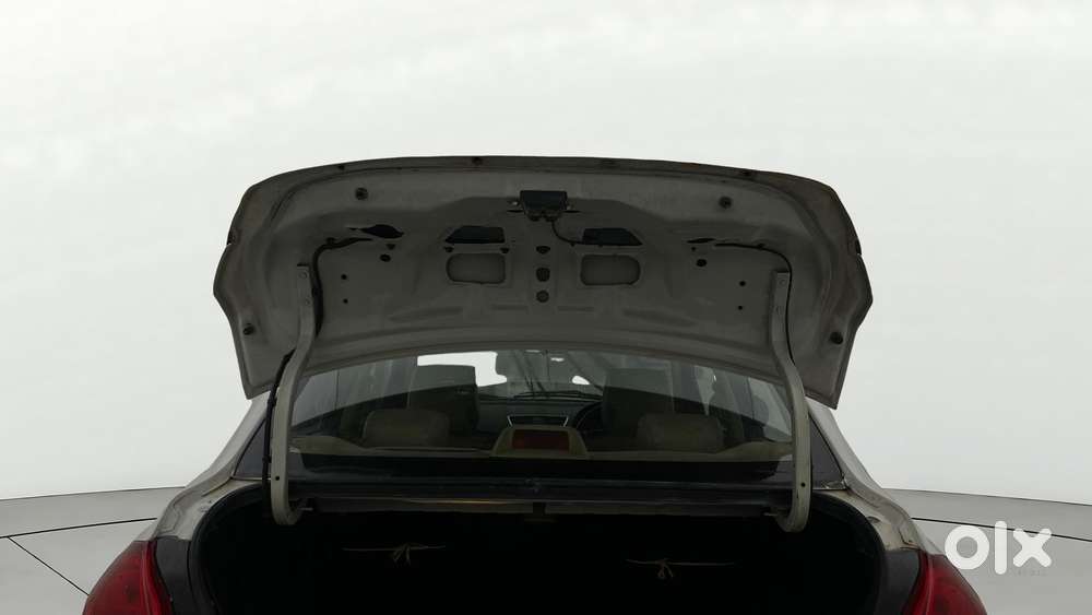 Maruti Suzuki Swift Dzire Vdi Bsiv, 2014, Diesel
