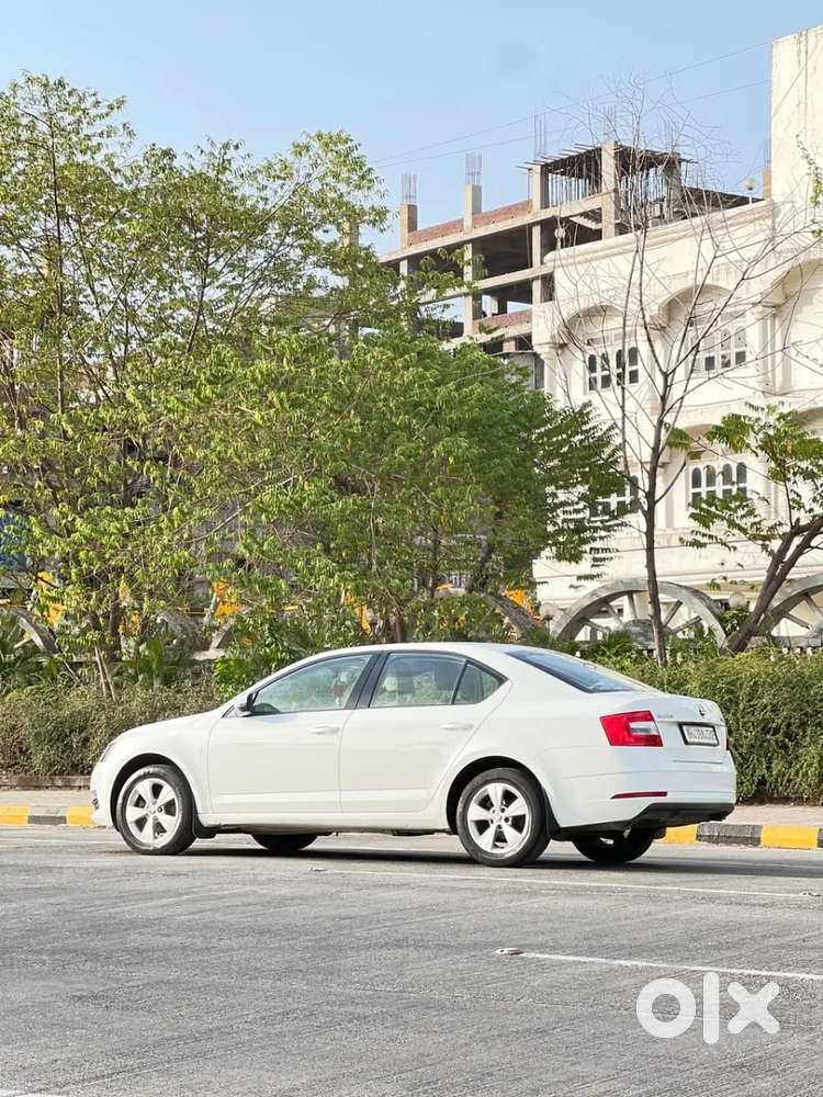 Skoda Octavia, 2019, Petrol