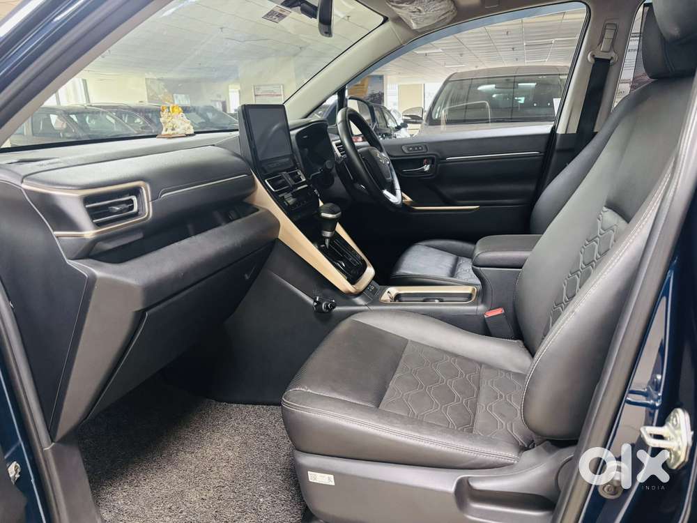 Maruti Suzuki Invicto Alpha Plus 7str, 2023, Cng & Hybrids