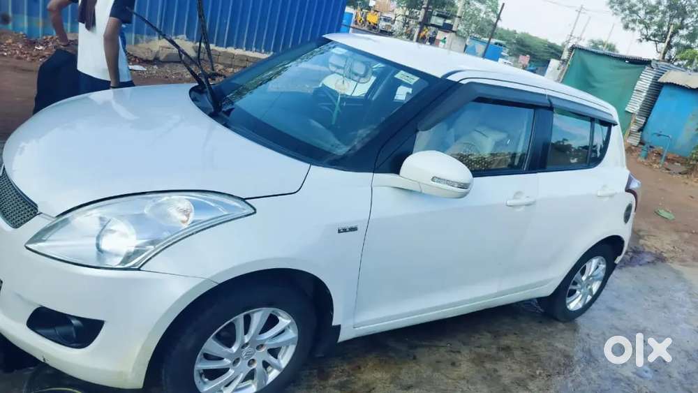 Maruti Suzuki Swift 2012