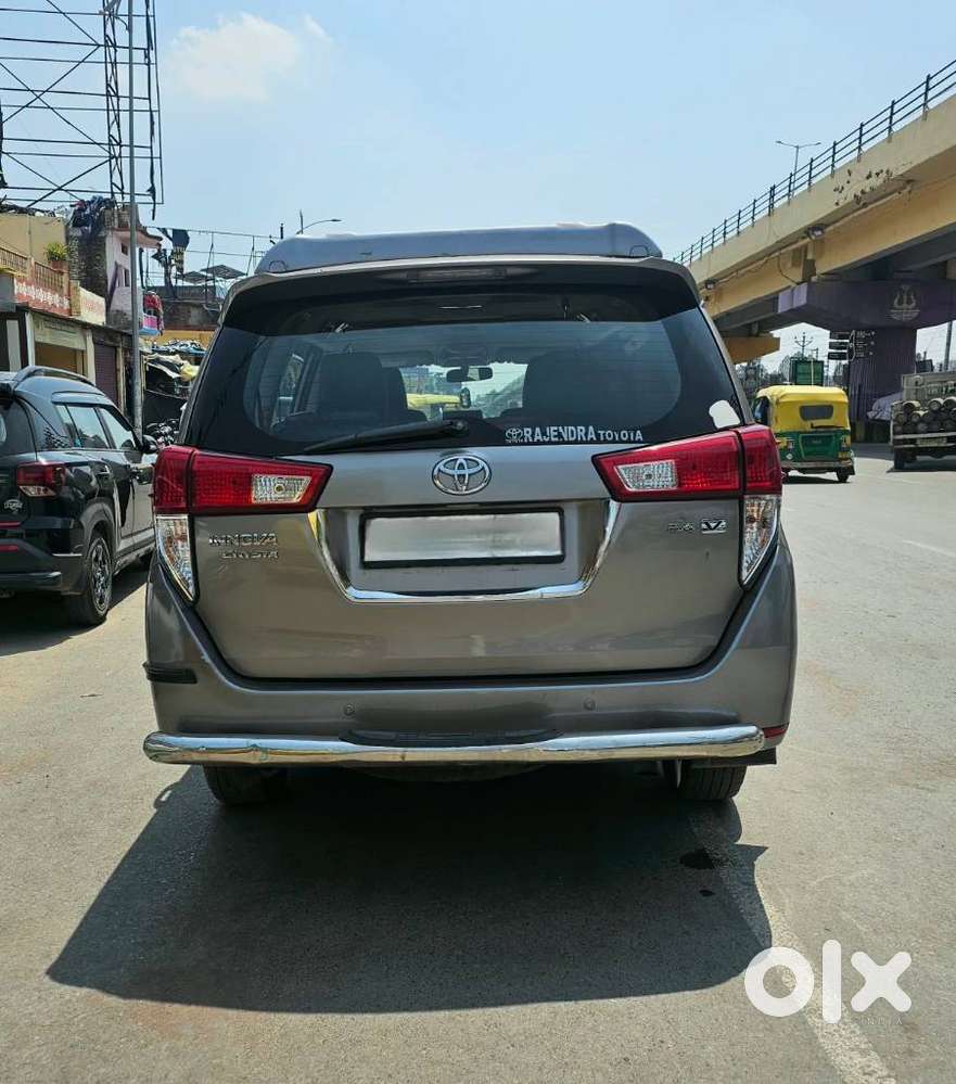 Toyota Innova Crysta 2.4 V 7 Str, 2018, Diesel