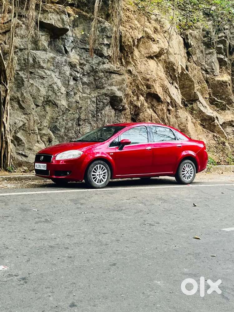 Fiat Linea 2009 Diesel 180000 Km Driven