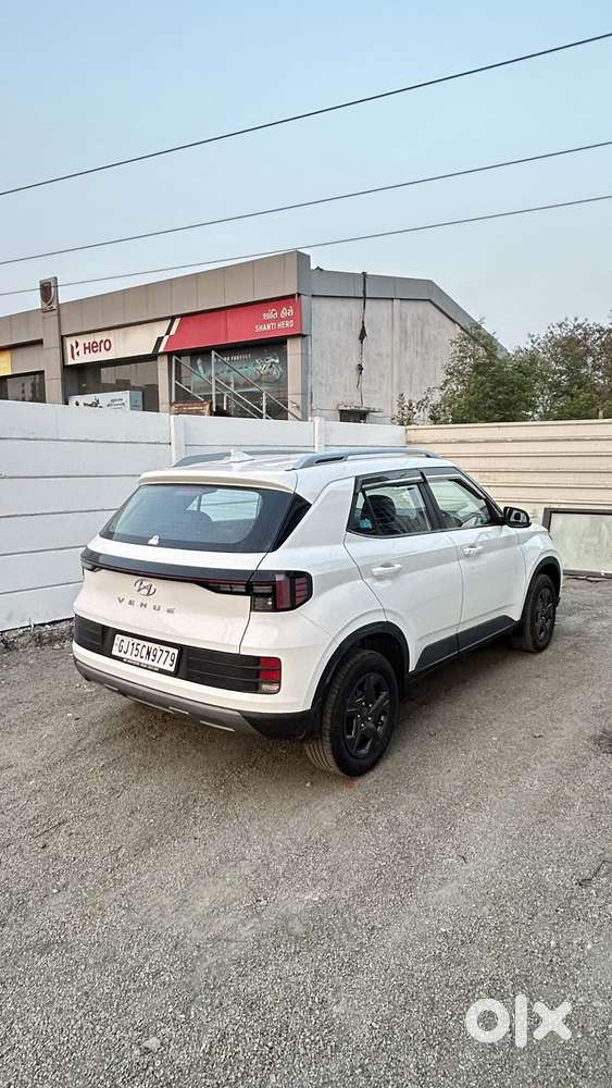 Hyundai New Venue Se, 2023, Petrol