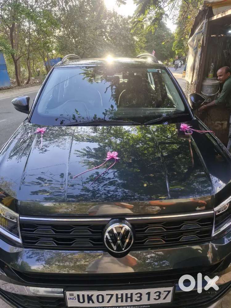 Volkswagen Taigun 2025 Petrol 4200 Km Driven