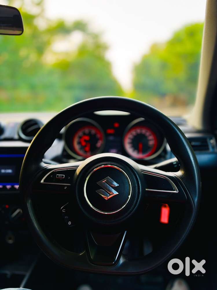 Maruti Suzuki Swift Vxi + Manual, 2022, Cng & Hybrids