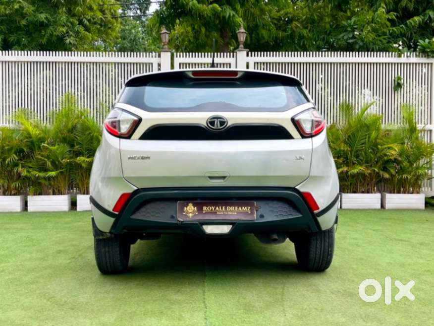 Tata Nexon 1.2 Revotron Xm (s), 2018, Petrol