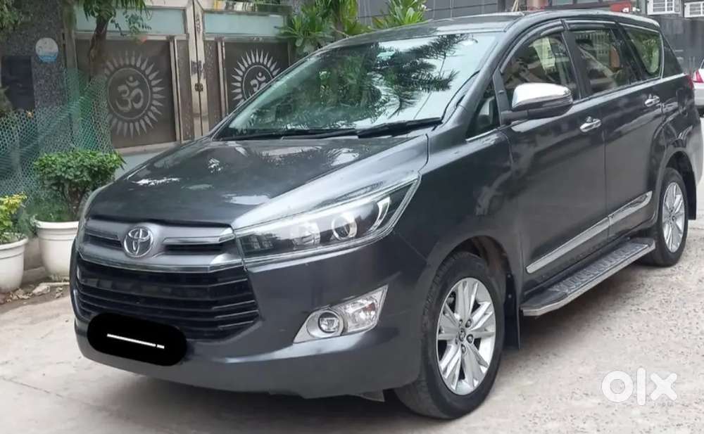 Toyota Innova Crysta 2.8 Zx Automatic Top Model