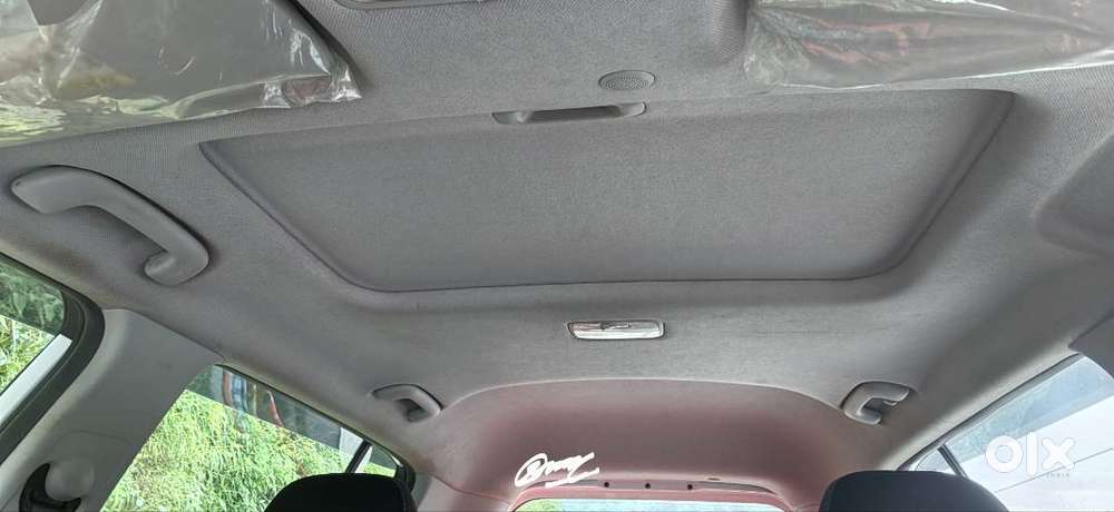 White Color With Sunroof