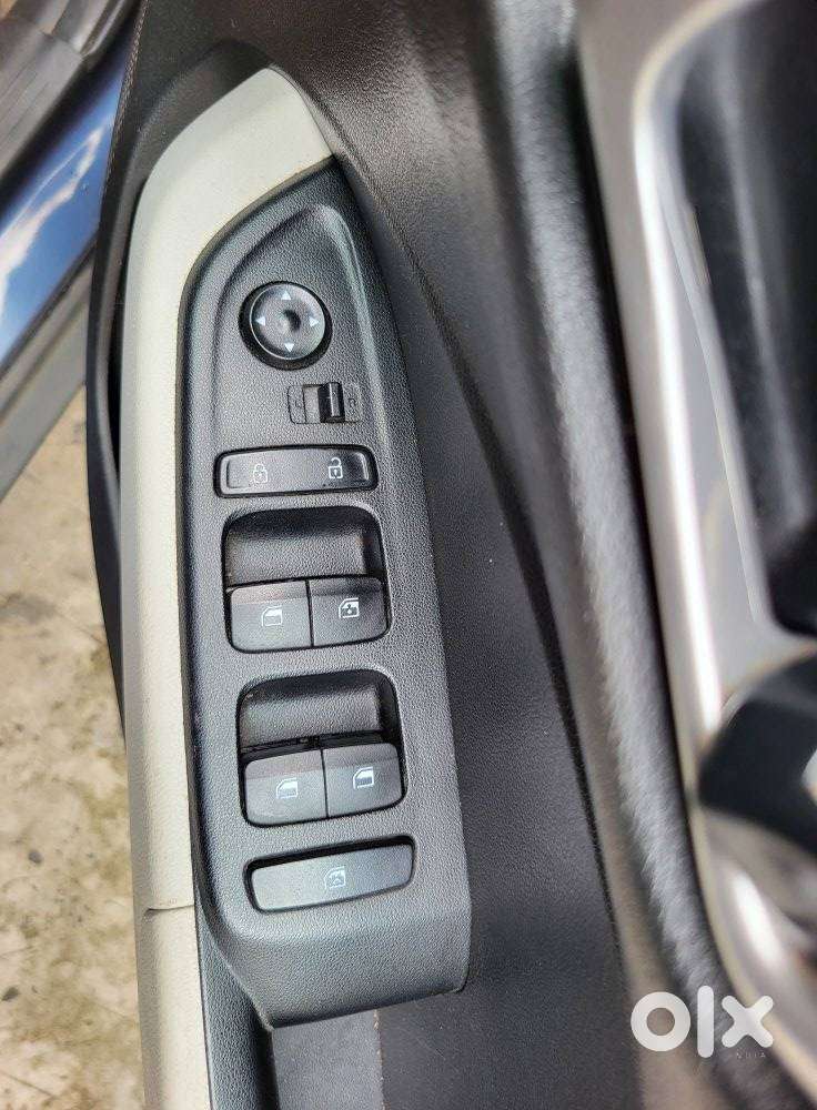 Hyundai Venue S 1.2 Petrol, 2023, Petrol