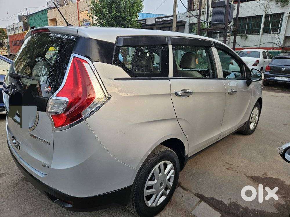Mahindra Marazzo M4, 2019, Diesel