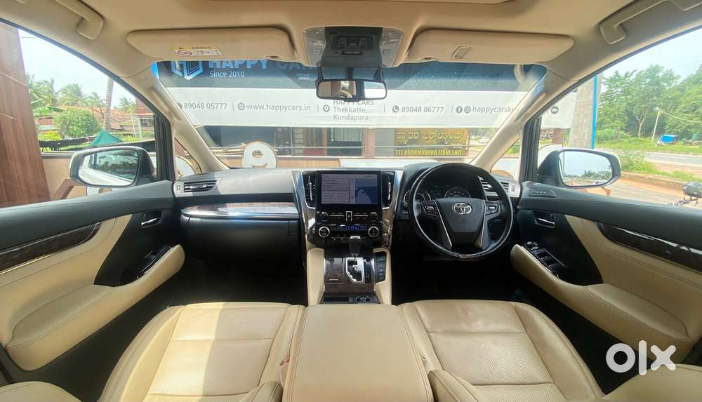 Toyota Vellfire Vip – Executive Lounge, 2022, Petrol