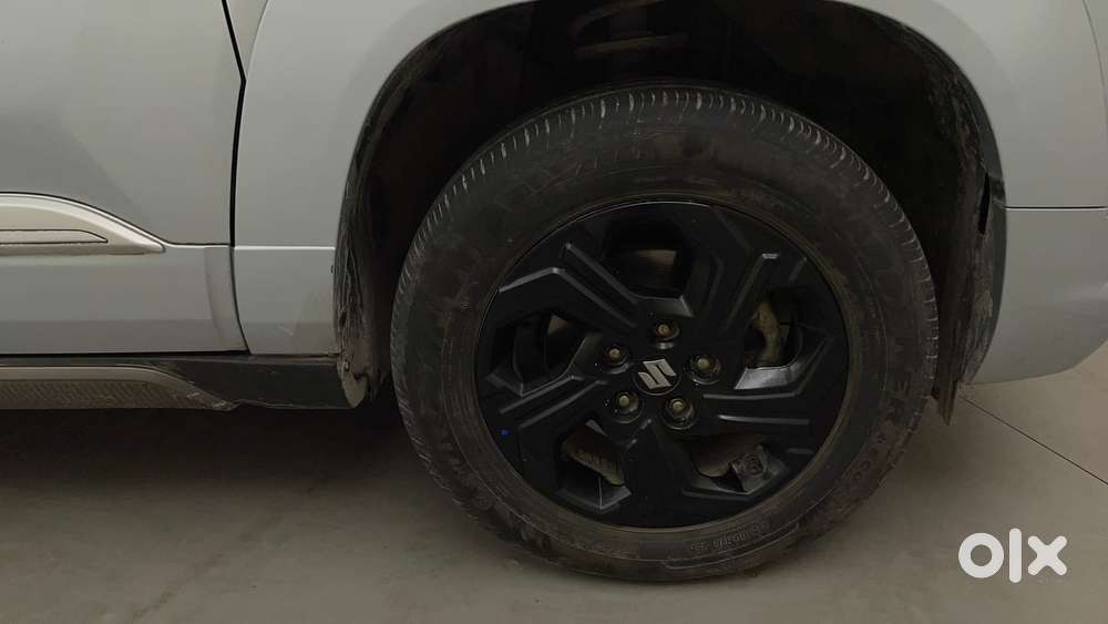 Maruti Suzuki Vitara Brezza 1.5 Zxi At, 2023, Petrol