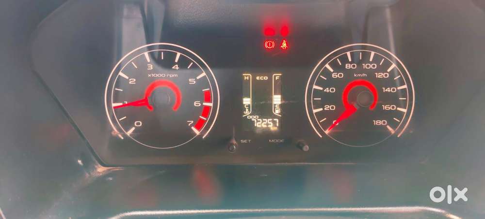 Mahindra Kuv 100 Mahindra-kuv-100-g80-k4-plus, 2018, Diesel