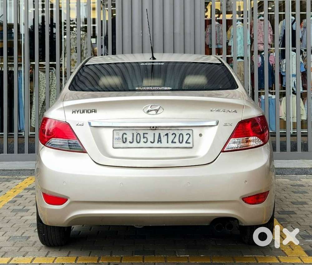Hyundai Verna Fluidic 1.6 Vtvt Sx, 2012, Petrol