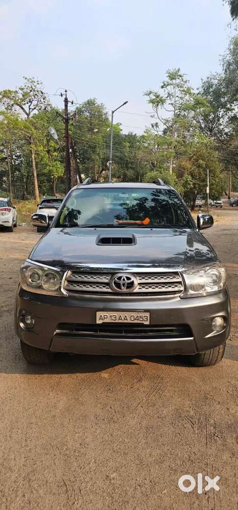 Toyota Fortuner, 2011, Diesel