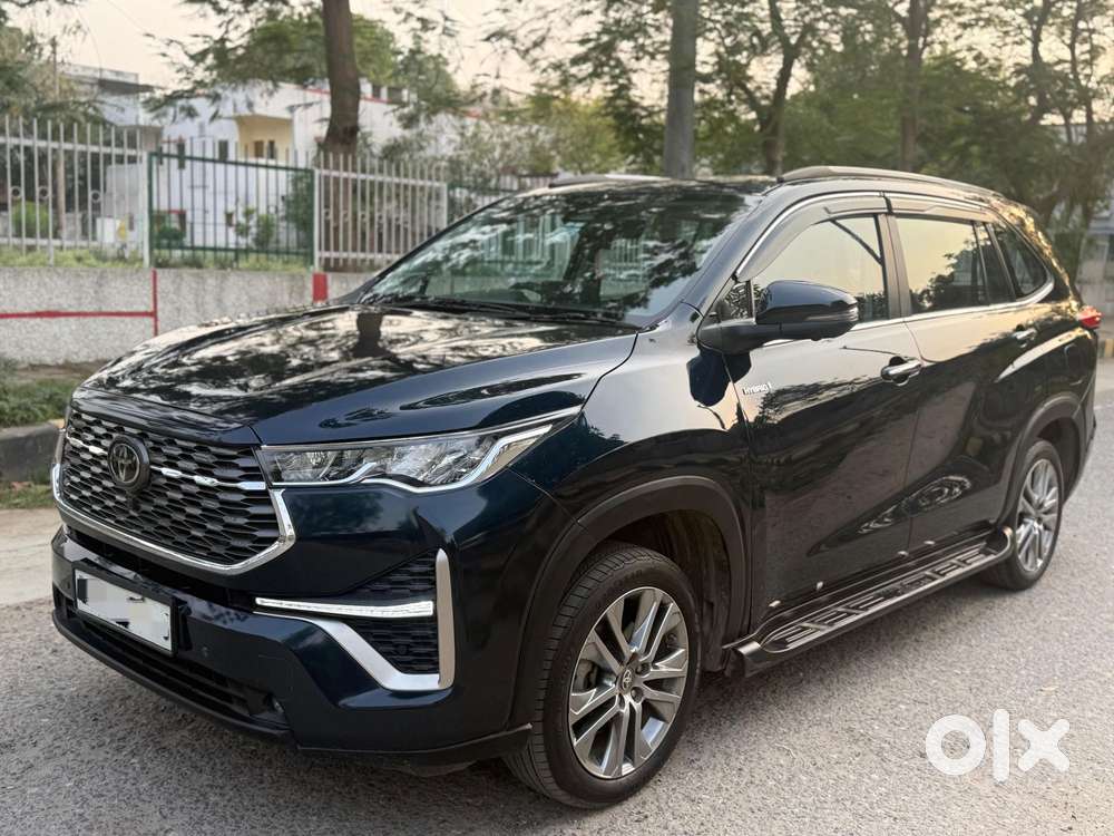 Toyota Innova Hycross 2.0 Zx Hybrid 7 Str, 2023, Petrol