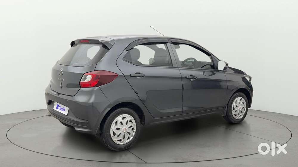 Tata Tiago 1.2 Revotron Xt, 2022, Petrol