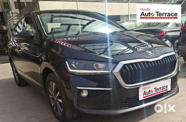 Skoda Slavia 1.0 Tsi Style At, 2025, Petrol