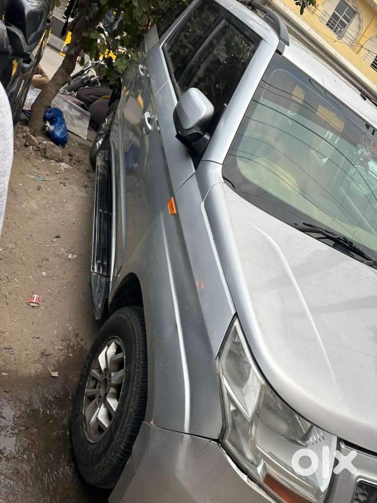 Mahindra Tuv 300 T8, 2016, Diesel