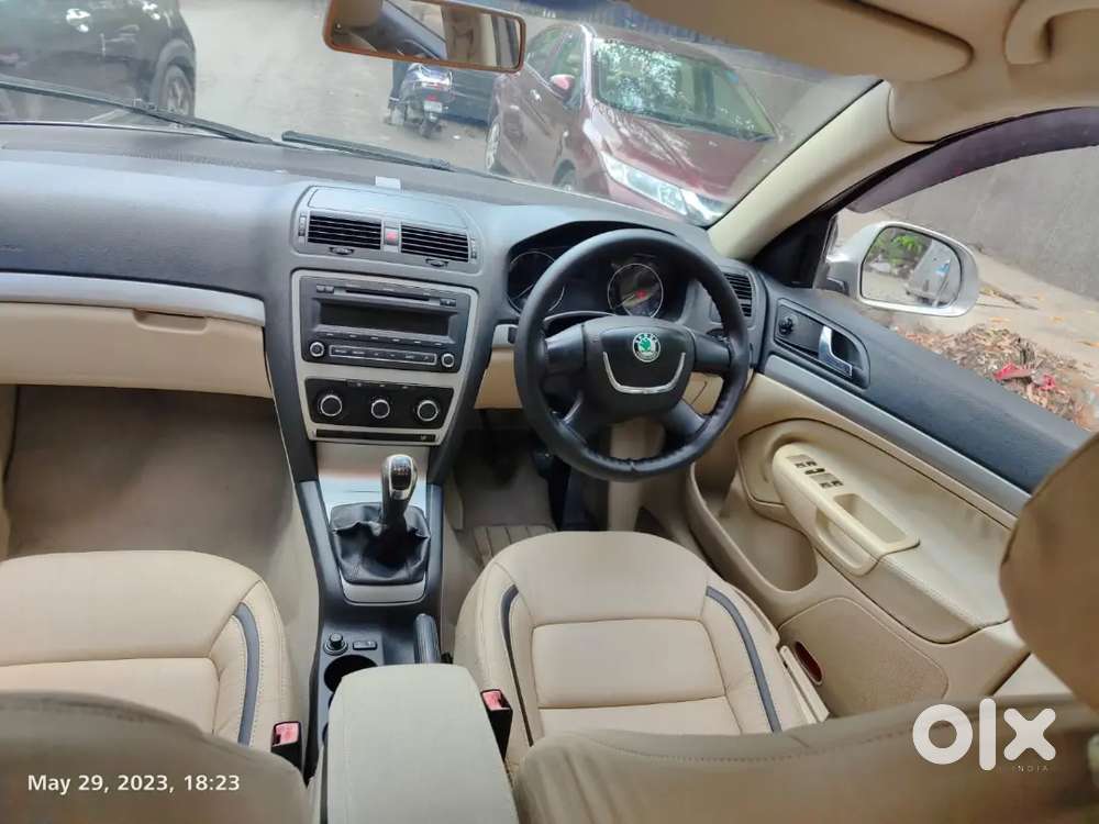 Skoda Laura 2011 Petrol Well Maintained