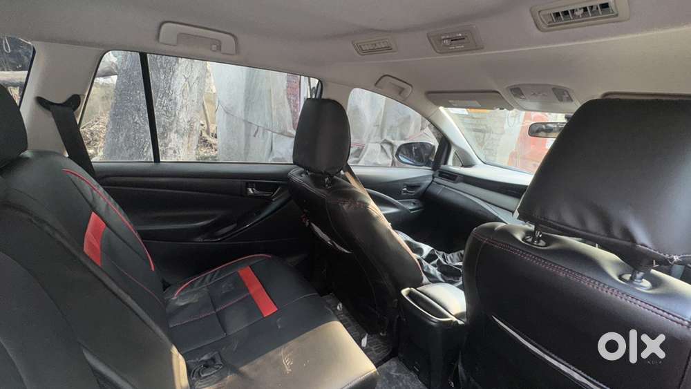 Toyota Innova Crysta 2016 Diesel Well Maintained