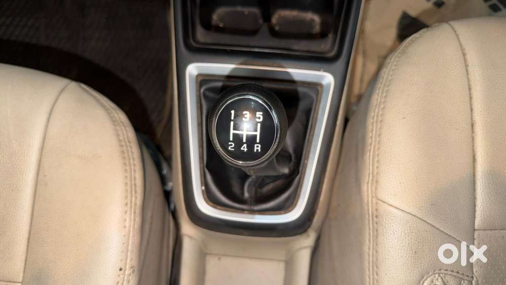 Maruti Suzuki Swift Dzire 1.2 Vxi Bsiv, 2022, Petrol