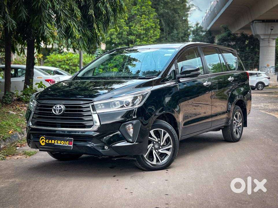 Toyota Innova Crysta 2.4 V 8 Str, 2022, Diesel