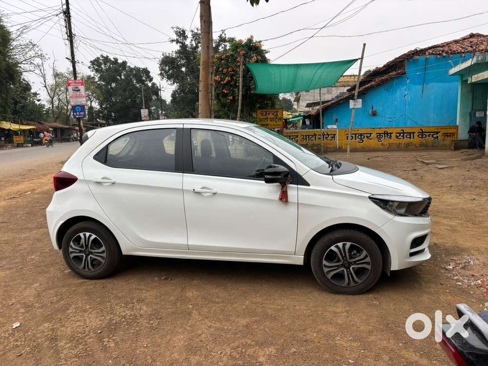 Tata Tiago Rhythm 2025 (rc - 18/11/24)