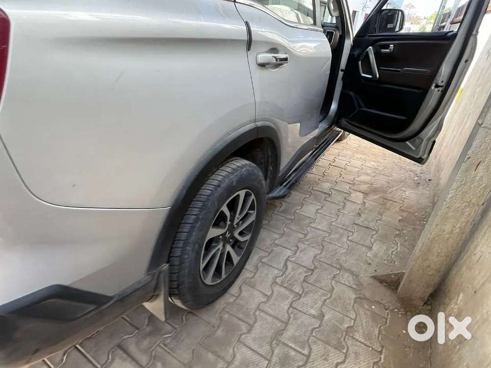 Selling  Scorpio N First Owner  Ch Registration