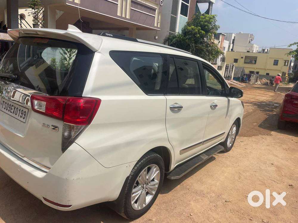 Toyota Innova Crysta 2.8 Z, 2017, Diesel