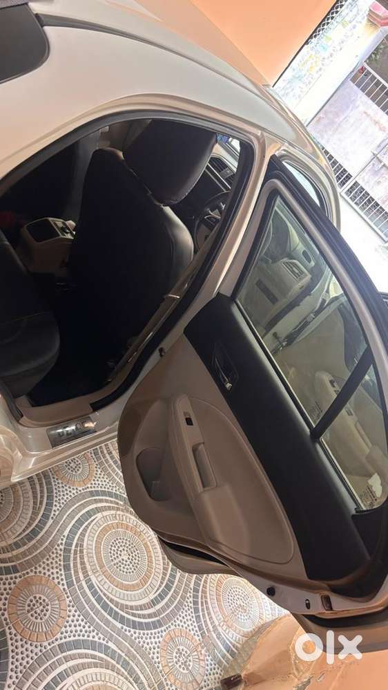 Maruti Suzuki Dzire 2024 Cng & Hybrids 50000 Km Driven