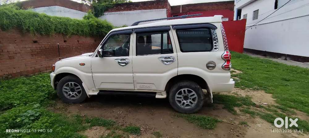 Mahindra Scorpio Vlx 2014