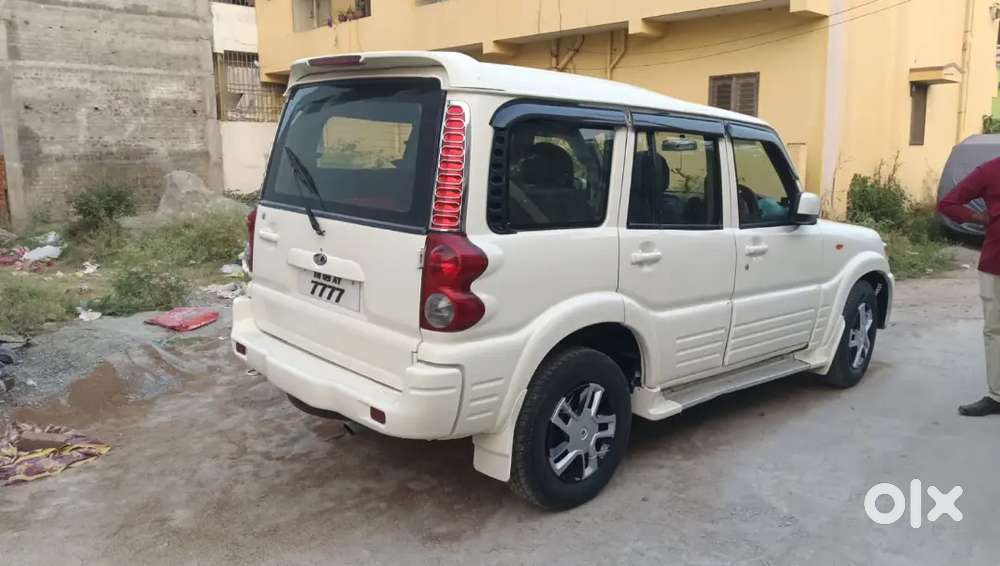 Mahindra Scorpio 2006 Diesel 150000 Km Driven